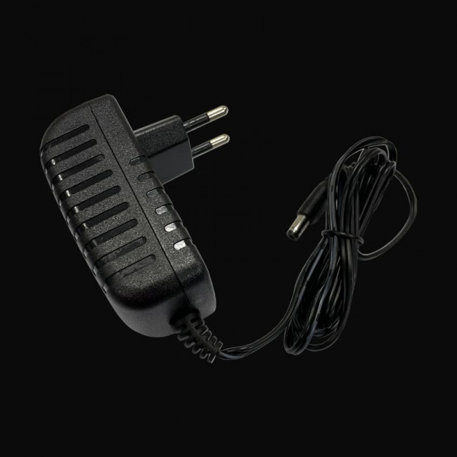 Adapter LC-Power for SATA & NVMe SSDs/HDDs